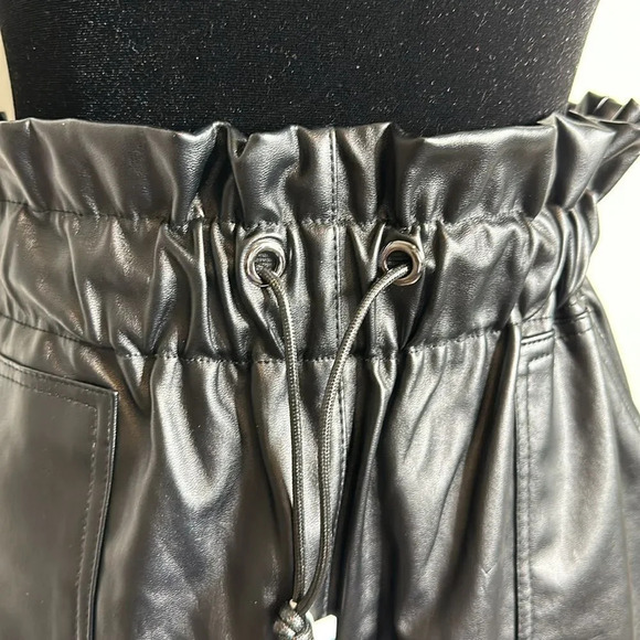 Black Faux Leather Shorts - Picture 4 of 7